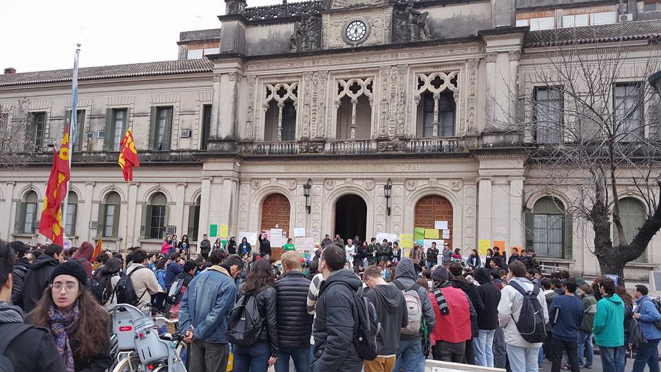 19437385_1453695131343750_7032377000163076805_n