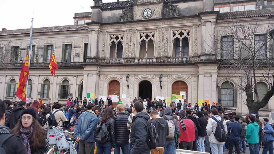 UNL ADUL ESTUDIANTES