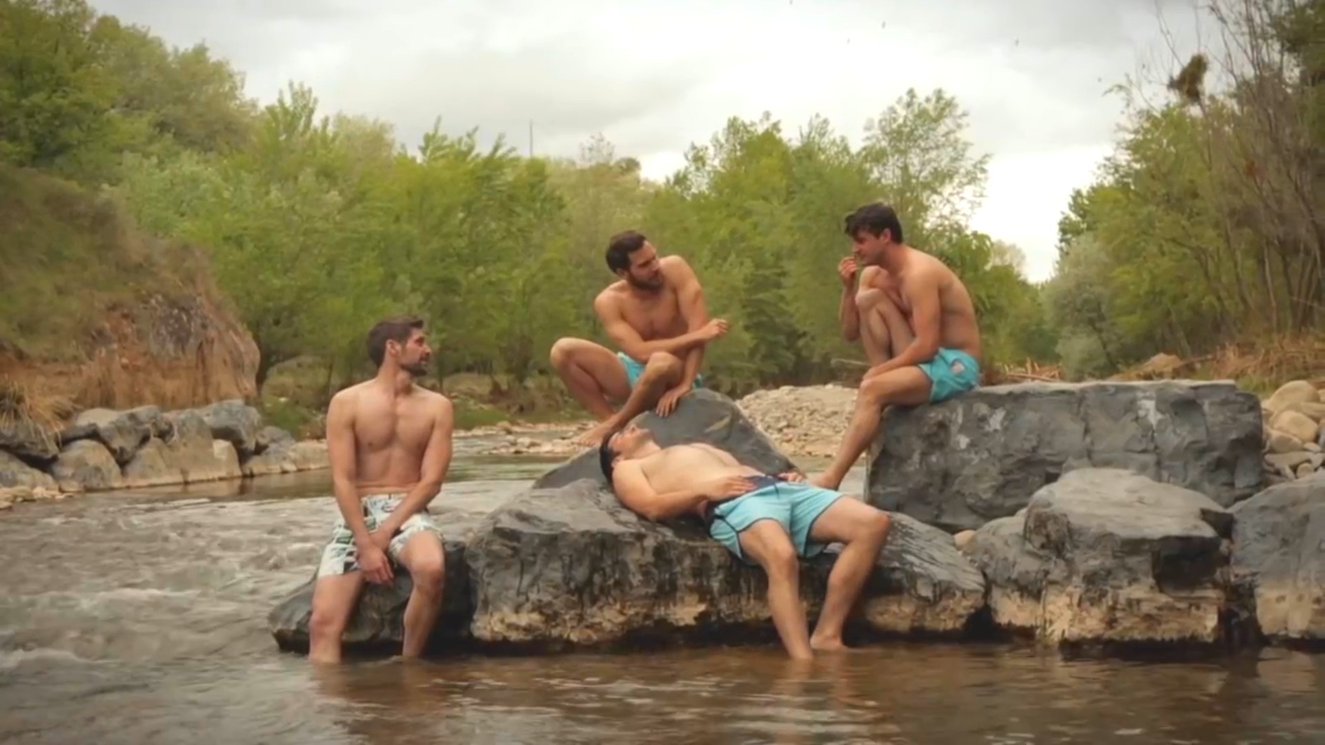 Chicos-que-lloran+Roberto-Perez-Toledo+corto-gay+España+fotograma012