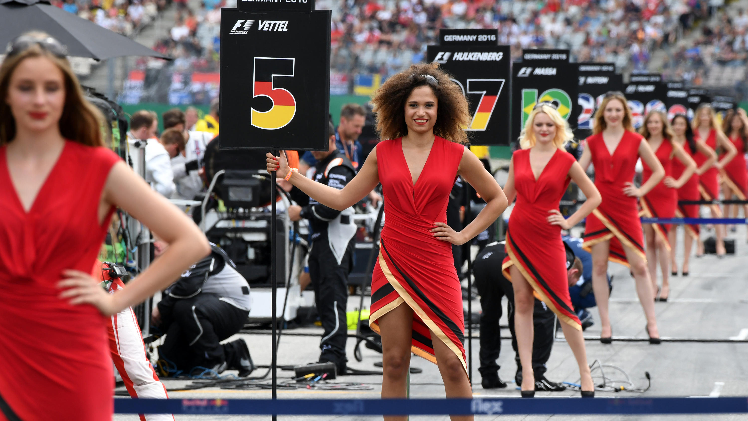 formel-1-streicht-liberty-media-bald-die-grid-girls