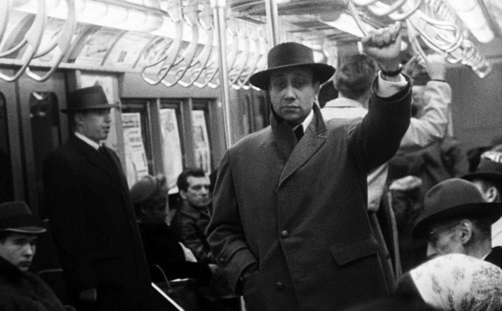 TWO-MEN-IN-MANHATTAN-web2050