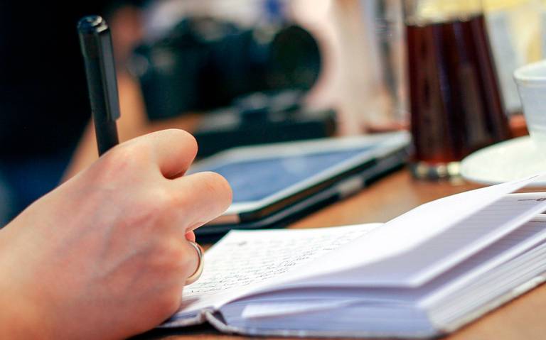 campamento de escritura nosotros en el texto