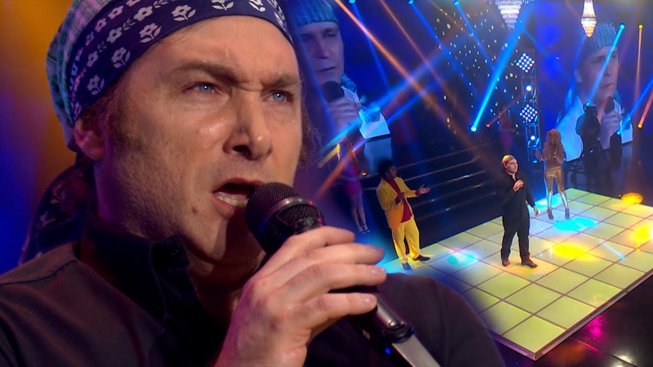 milei-cantando-favio-candidato-presidencial