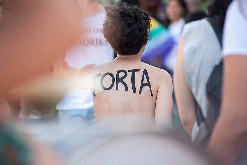 1024px-Marcha_del_Orgullo_LGBTQI_Santa_Fe_2018_19 torta orgullo lesbianas lesbicidio