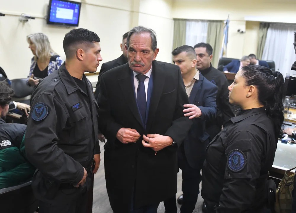 Condena José Alperovich