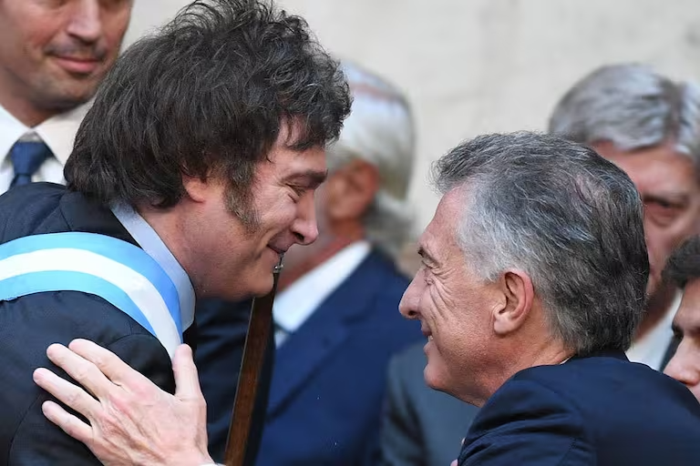 Macri y milei industria
