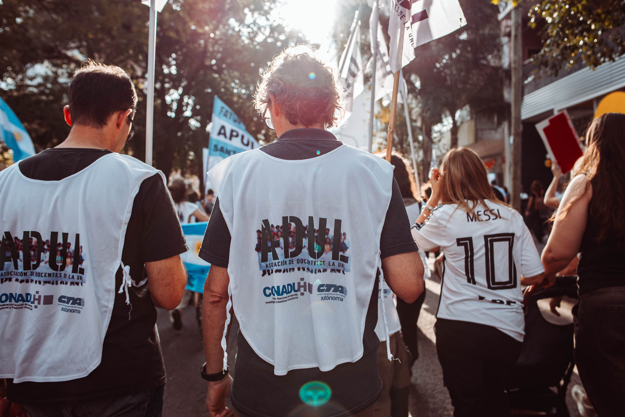 Marcha universitaria 17-9-48 universitarios