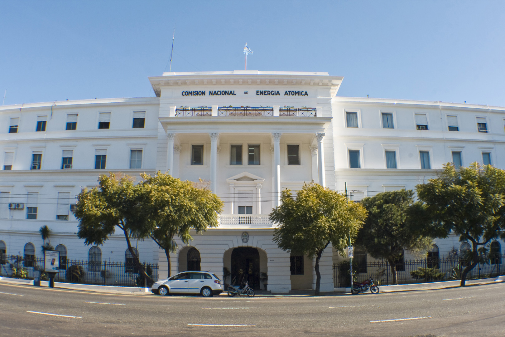 Comisión Nacional de Energía Atómica CONICET CNEA