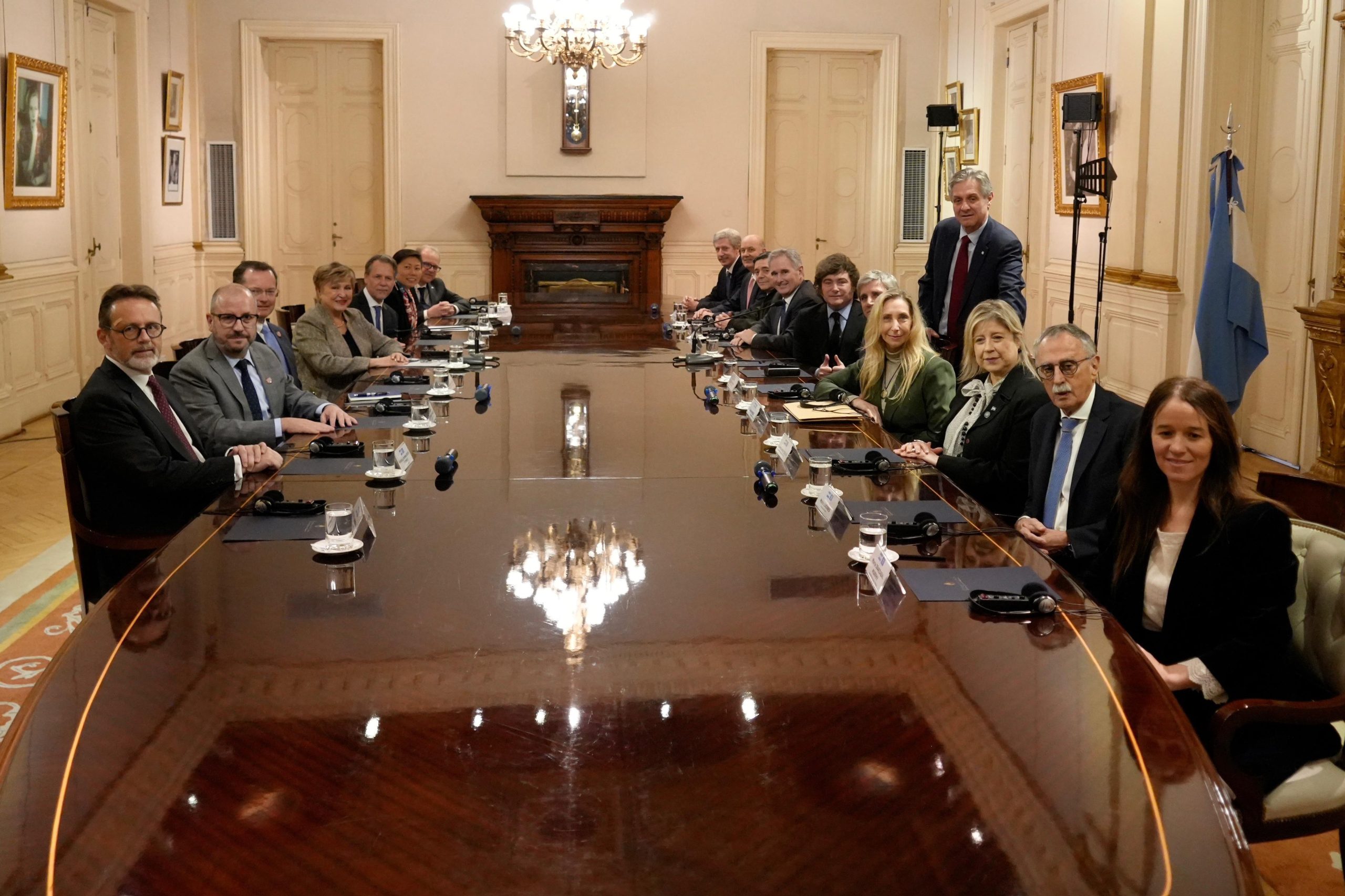 gabinete milei mujeres milei gabinete mujeres techo de cristal