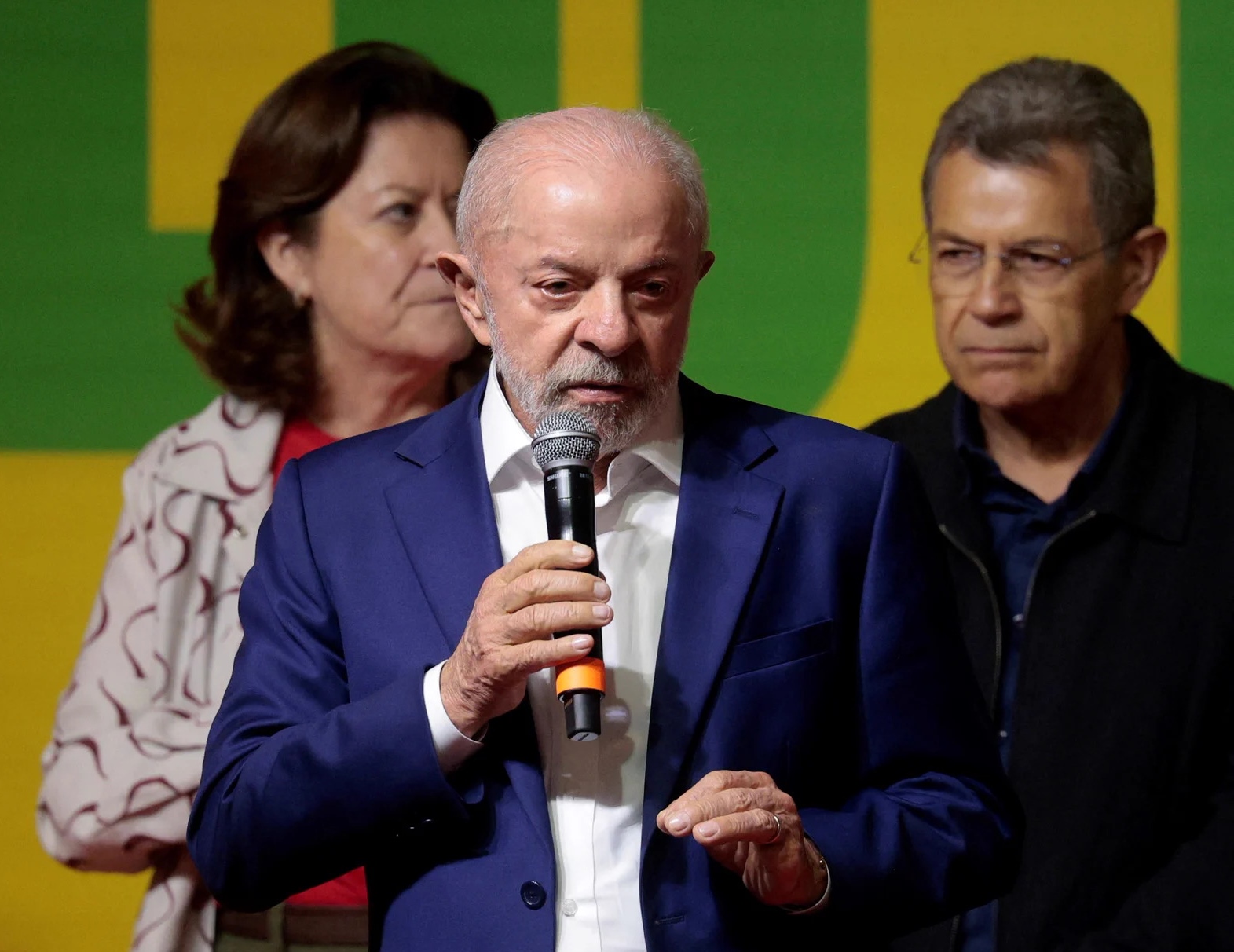 HT1AoISXUAADRZl Lula